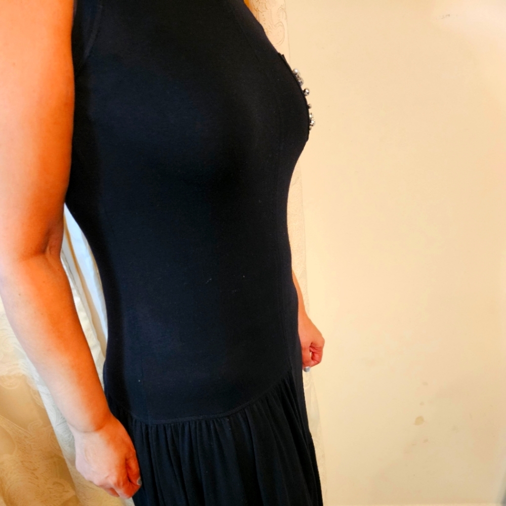 Dress - Picture 2 of 4